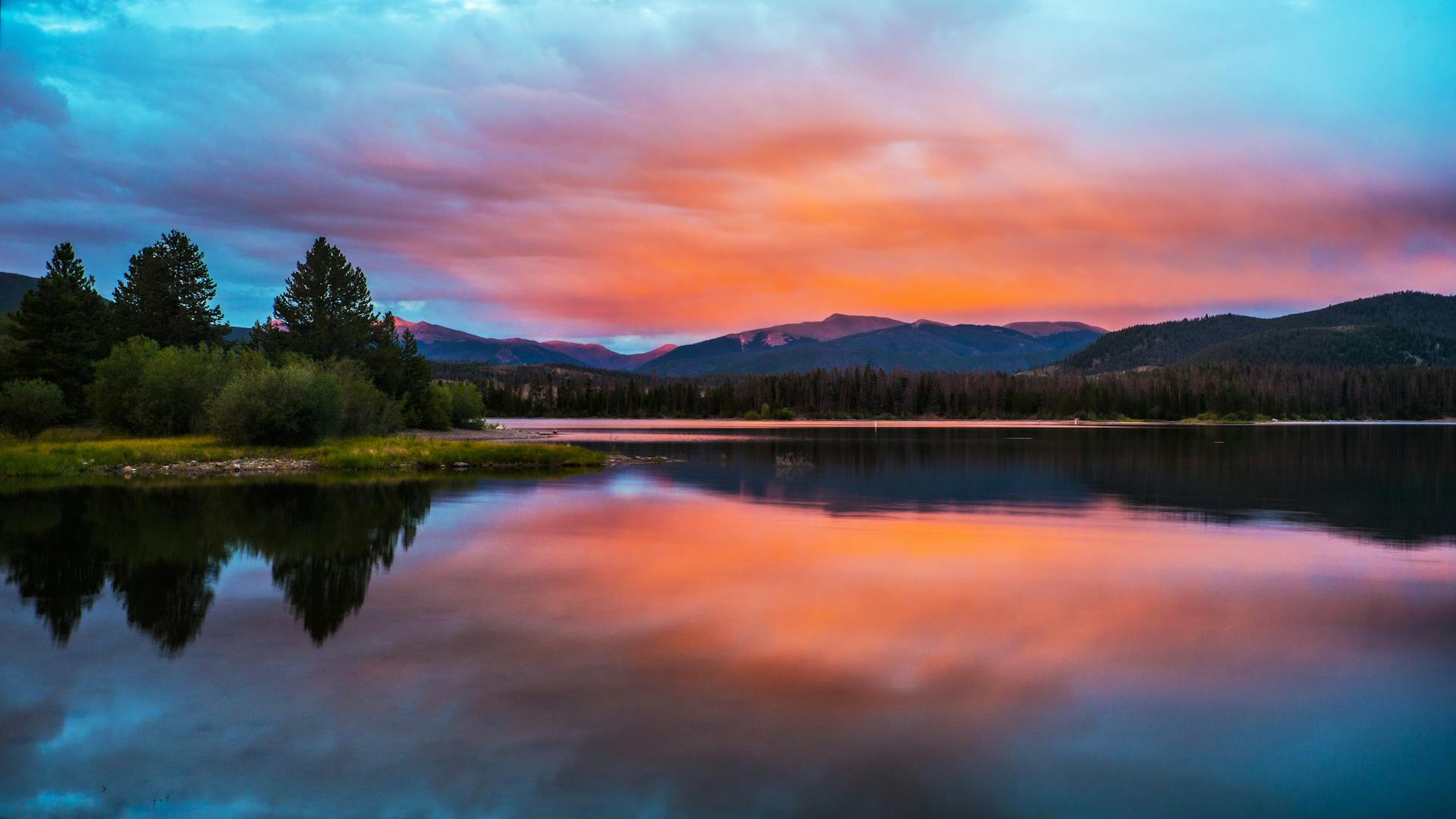 lake in colorado during a sunset